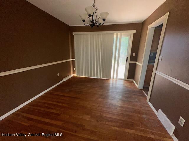 4 Merrick Road Poughkeepsie, NY 12603 - Photo 7 of 14 dining room