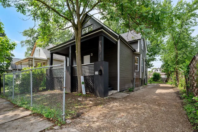 $259,900 | 64 East 102nd Place, Chicago, IL 60628