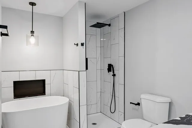 $259,900 | 64 East 102nd Place, Chicago, IL 60628