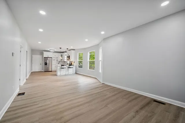 $259,900 | 64 East 102nd Place, Chicago, IL 60628