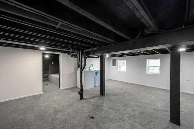 $259,900 | 64 East 102nd Place, Chicago, IL 60628