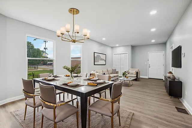 $259,900 | 64 East 102nd Place, Chicago, IL 60628