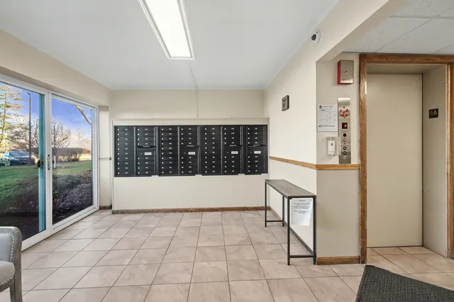 $209,900 | 5300 Walnut Avenue, Unit 24B, Downers Grove, IL 60515