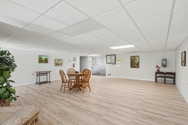 $209,900 | 5300 Walnut Avenue, Unit 24B, Downers Grove, IL 60515