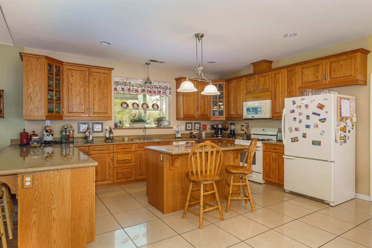 31940 Delaware Road Coarsegold, CA 93614 - Photo 14 of 44 Gallery Image 14