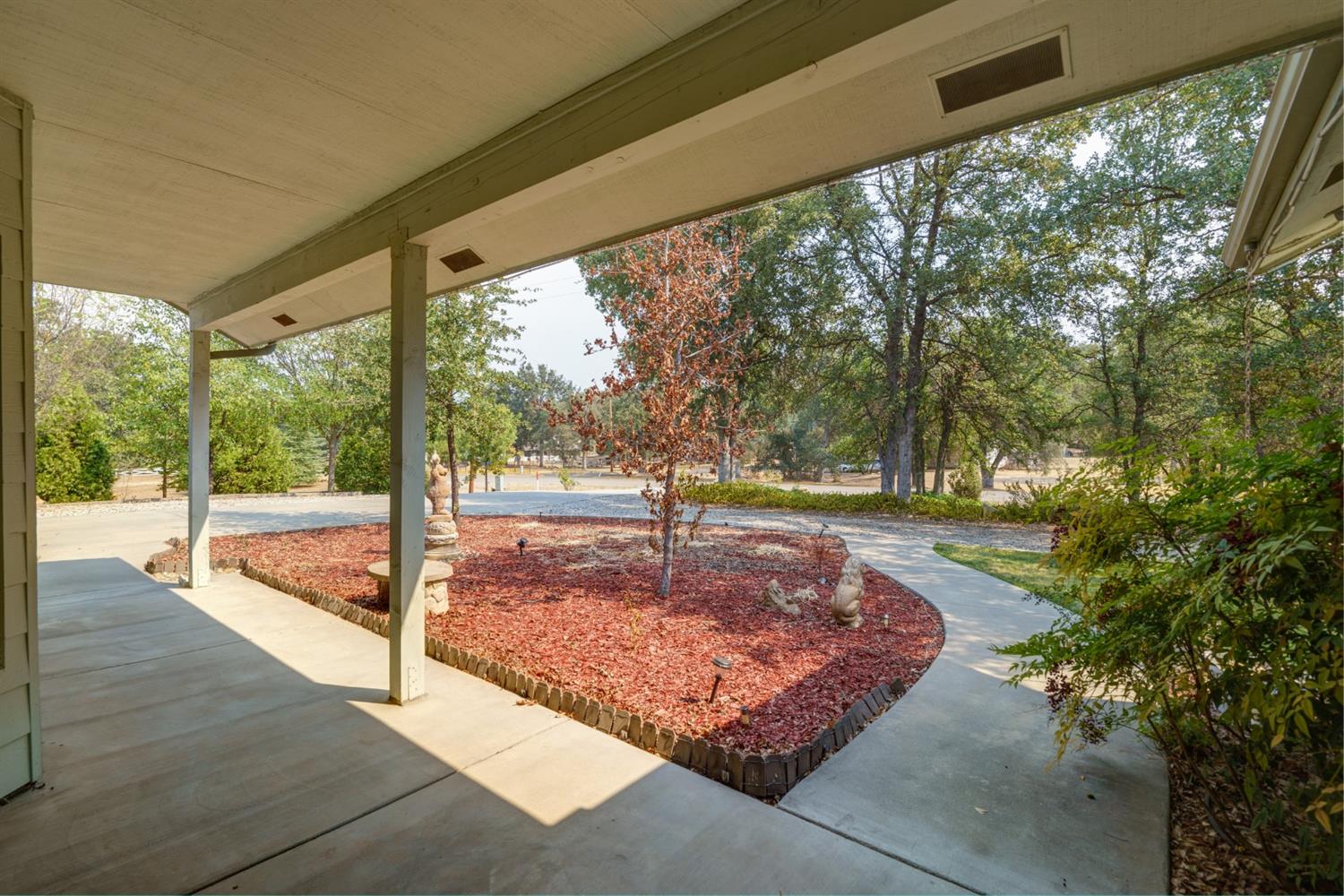 31940 Delaware Road Coarsegold, CA 93614 - Photo 7 of 44 Gallery Image 7