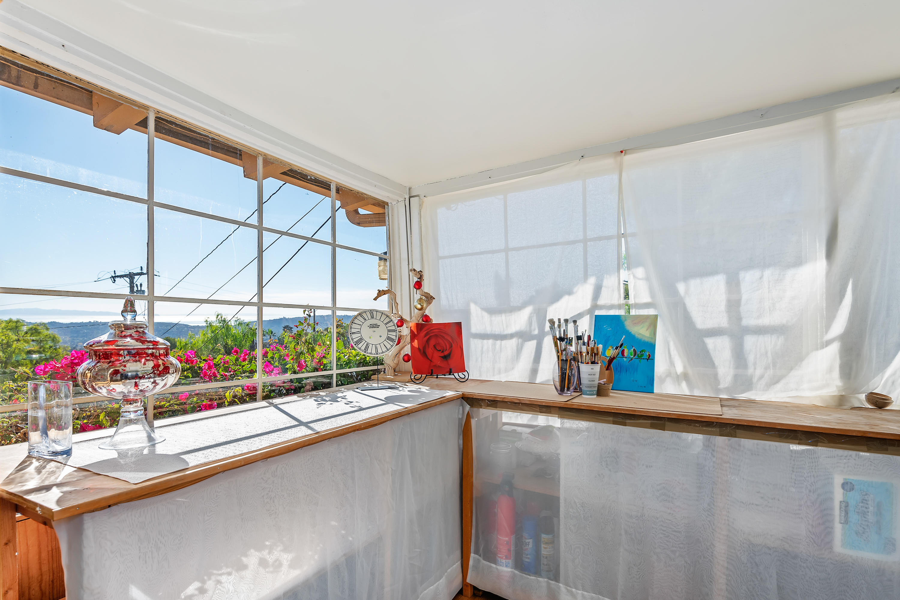 1043 Cheltenham Road Santa Barbara, CA 93105 - Photo 14 of 21 011_11 Sunroom