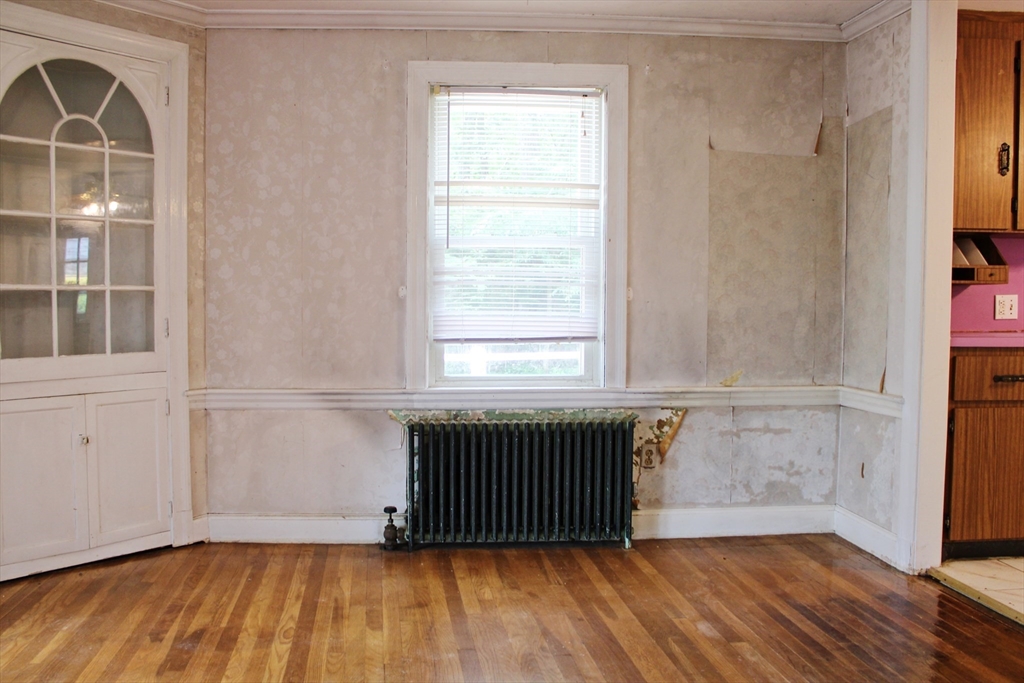 49 Newcomb Road Stoneham, MA 02180 - Photo 6 of 38 Gallery Image 6