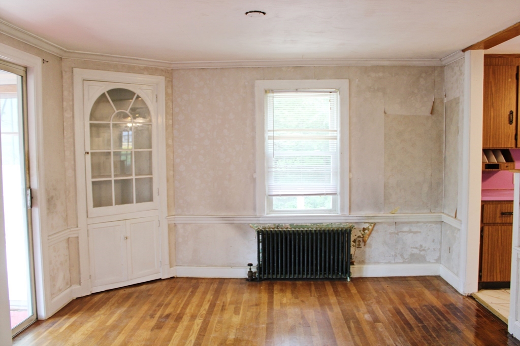 49 Newcomb Road Stoneham, MA 02180 - Photo 7 of 38 Gallery Image 7