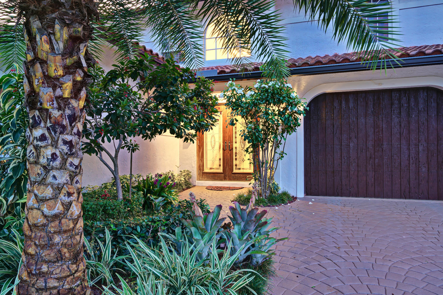 381 Southwest 15th Street Boca Raton, FL 33432 - Photo 2 of 72 Front Entryway