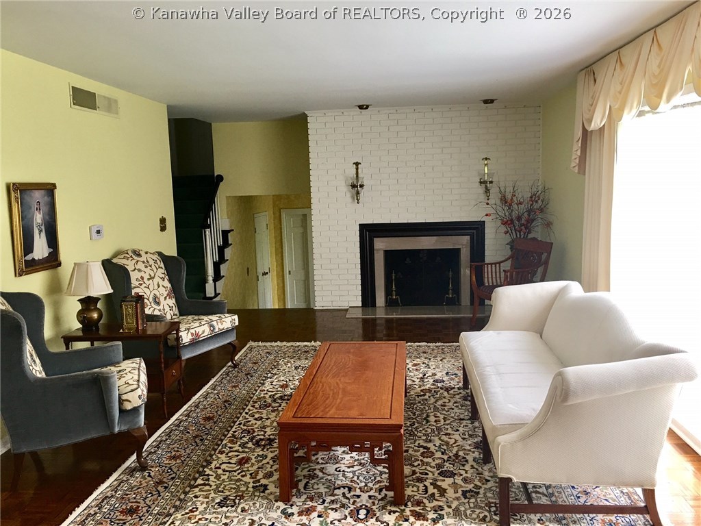 1718 Rolling Hills Road Charleston, WV 25314 - Photo 5 of 20 Gallery Image 5