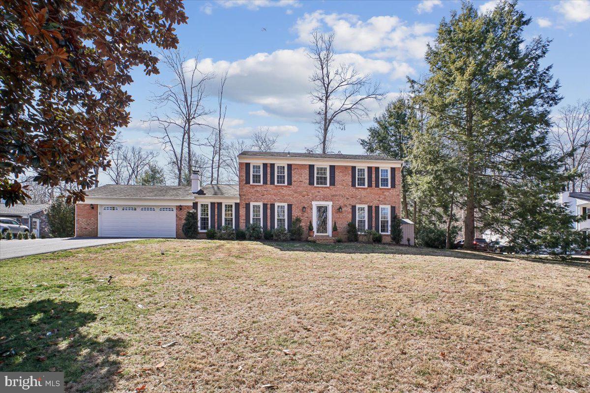 3268 Fox Mill Road Oakton, VA 22124 - Photo 1 of 31 Classic comfort with 3,200 sq ft of space.
