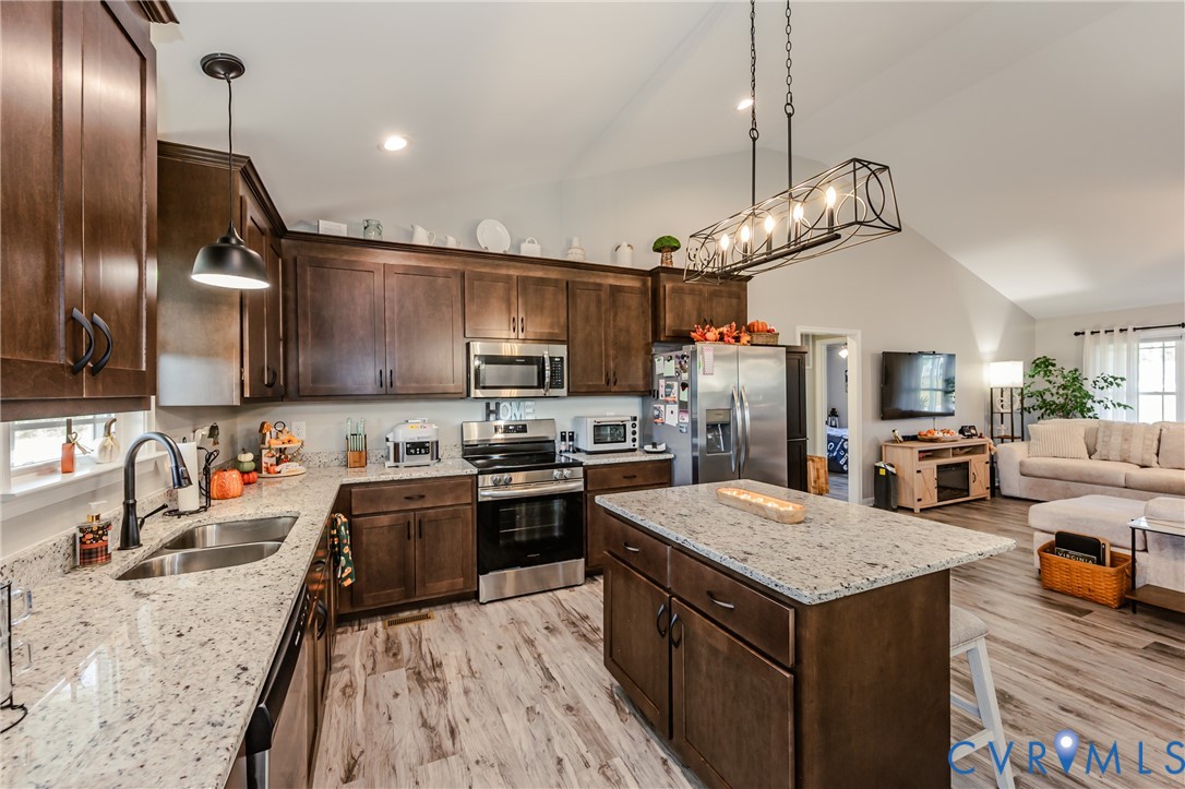 8518 Vaughan Road Petersburg, VA 23805 - Photo 12 of 45