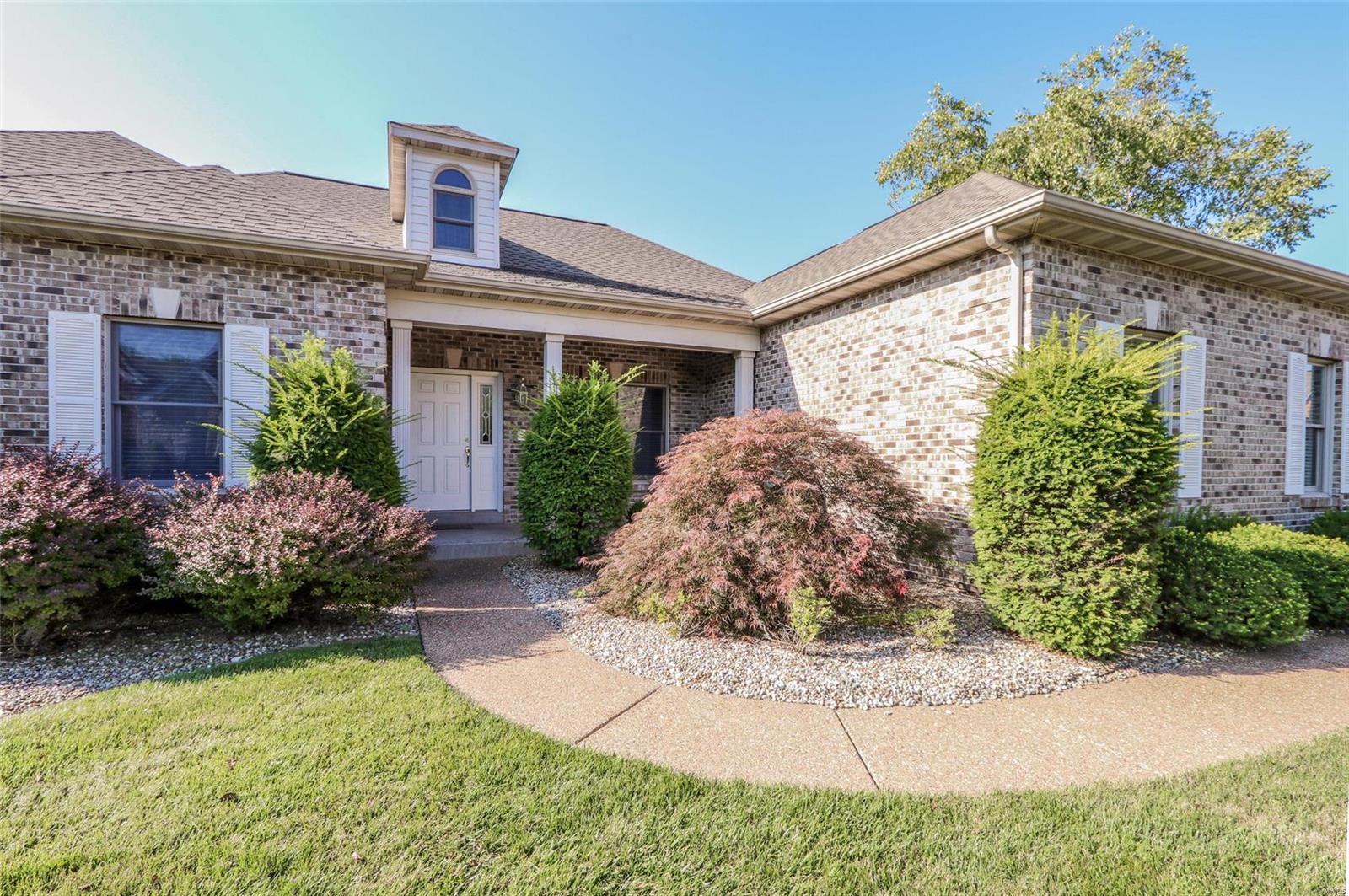 211 Summit Ridge Place Weldon Spring, MO 63304 - Photo 3 of 38 Gallery Image 3