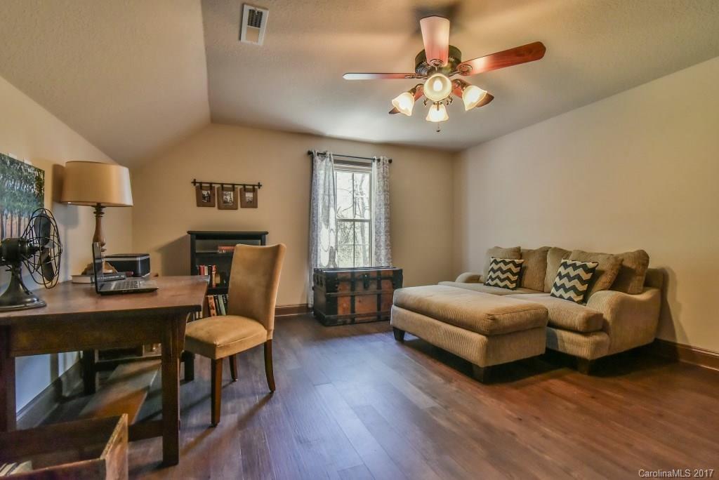 50 Ivy Cove Road Fairview, NC 28730 - Photo 16 of 24 Gallery Image 16