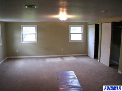2312 Chapman Road Huntertown, IN 46748 - Photo 11 of 20 Gallery Image 11