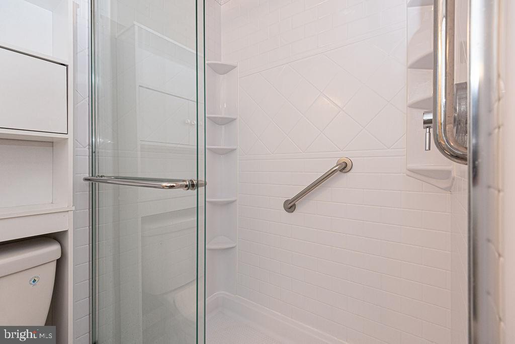25 Rabbit Run Lane Ocean Pines, MD 21811 - Photo 38 of 89 Bath Fitters Shower