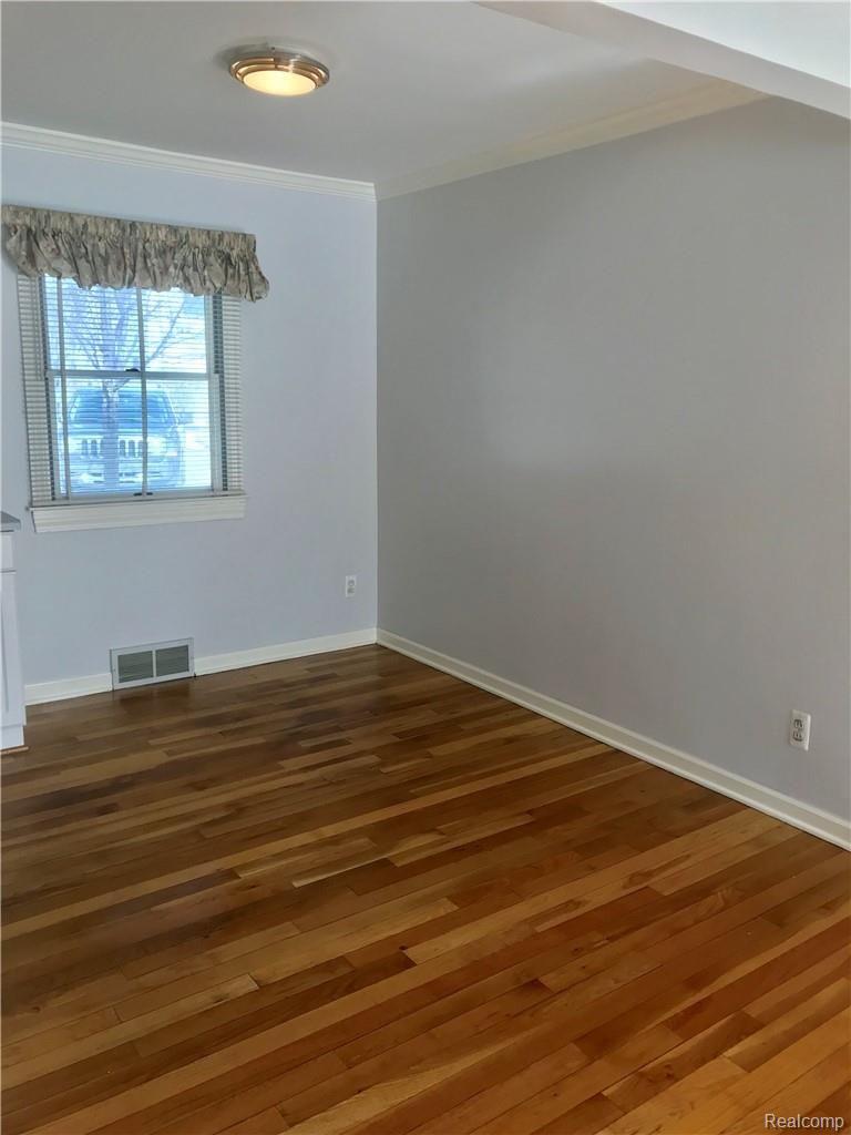 1955 Graefield Road Birmingham, MI 48009 - Photo 19 of 40 IMG_3420.jpg