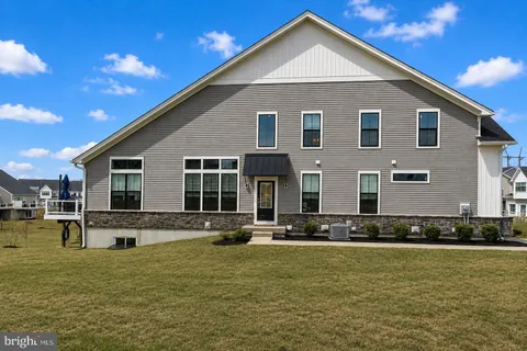 $725,000 | 34 Tamarack Circle, Eagleville, PA 19403