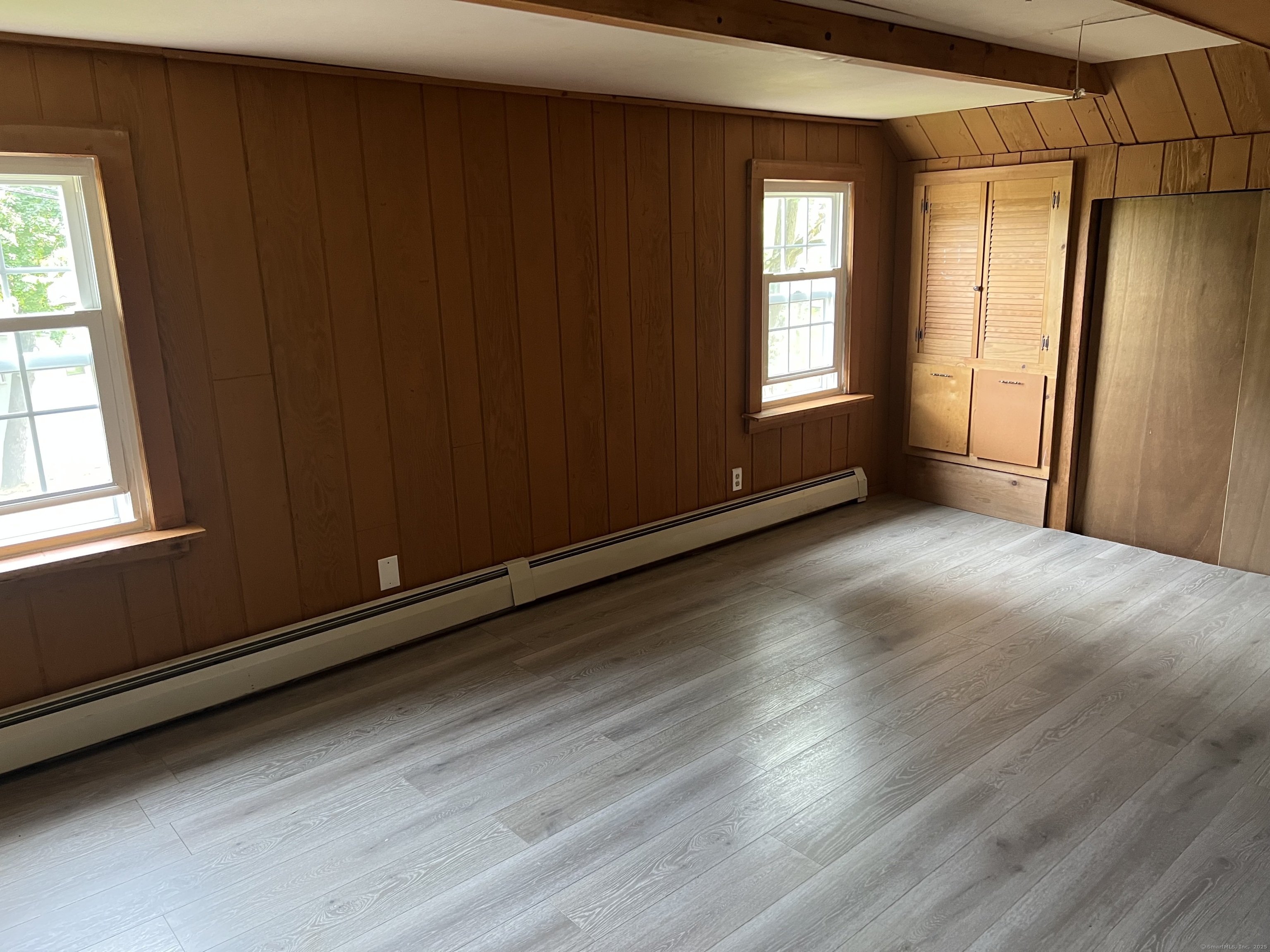 281 Watertown Road Middlebury, CT 06762 - Photo 11 of 23 Upstairs bedroom