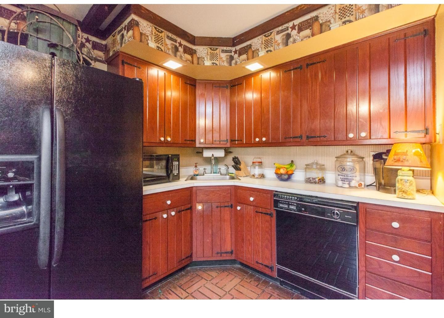 211 Fairview Road Glenmoore, PA 19343 - Photo 9 of 25 Gallery Image 9