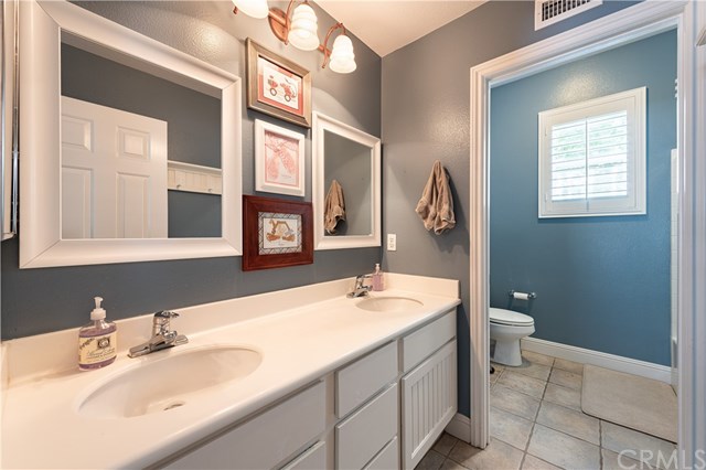 10 Algerwood Ladera Ranch, CA 92694 - Photo 16 of 28