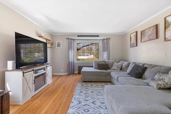 $440,000 | 27 Myrtle Road, Gardner, MA 01440