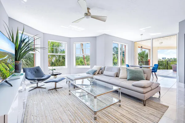 $2,500,000 | 500 Highway 1, Unit 201, Jupiter, FL 33477