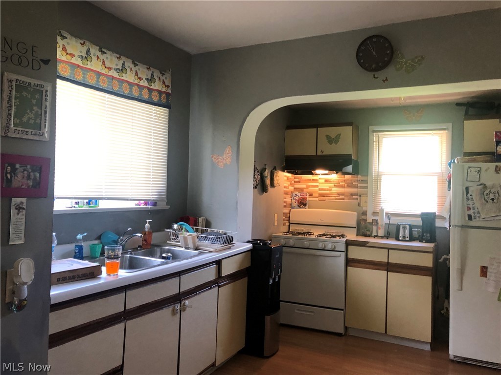 1731 Hampton Road Akron, OH 44305 - Photo 8 of 18