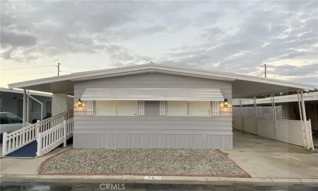 a view of an entryway