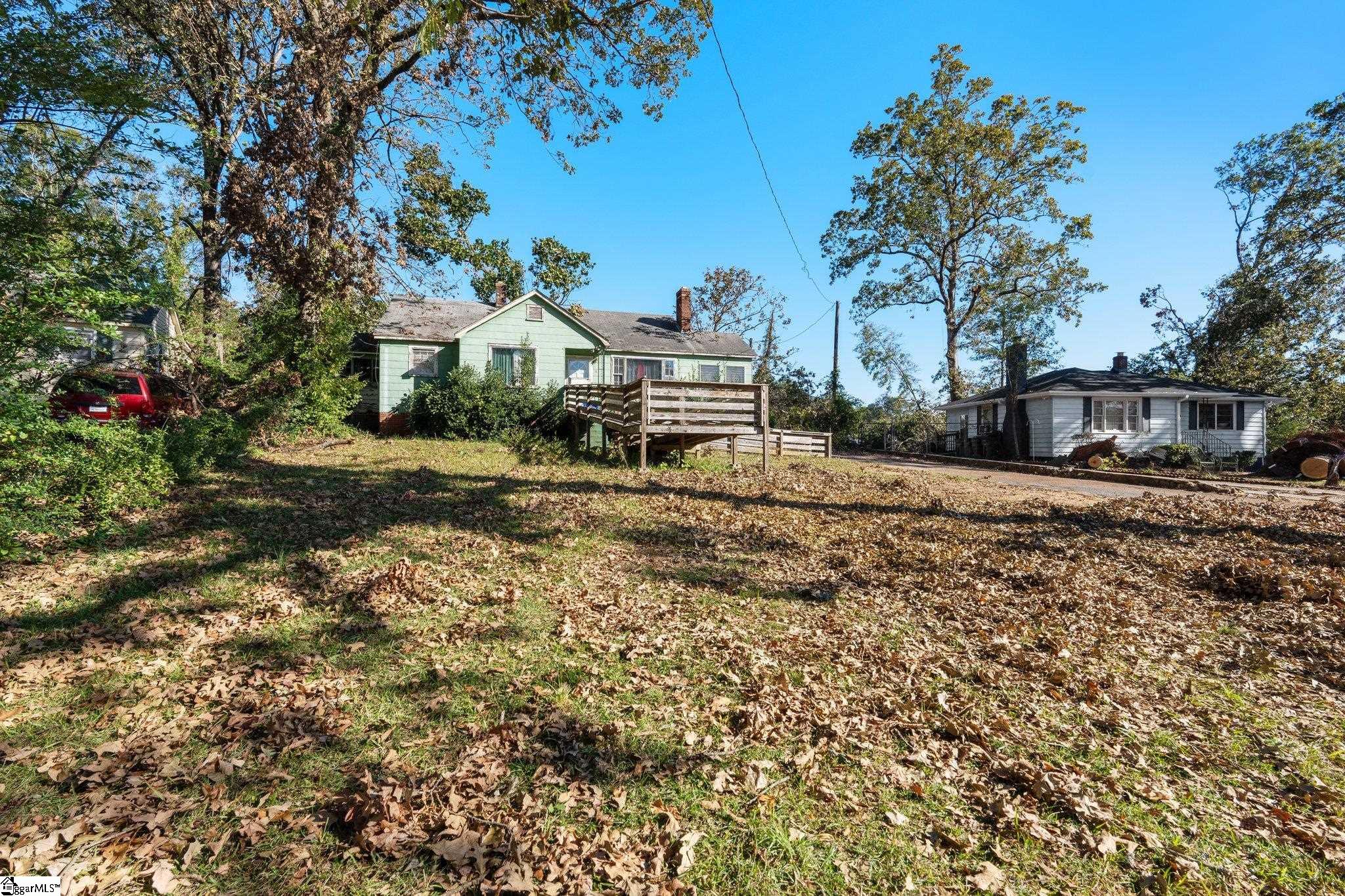 12 Collinson Road Greenville, SC 29605 - Photo 2 of 12 Gallery Image 2