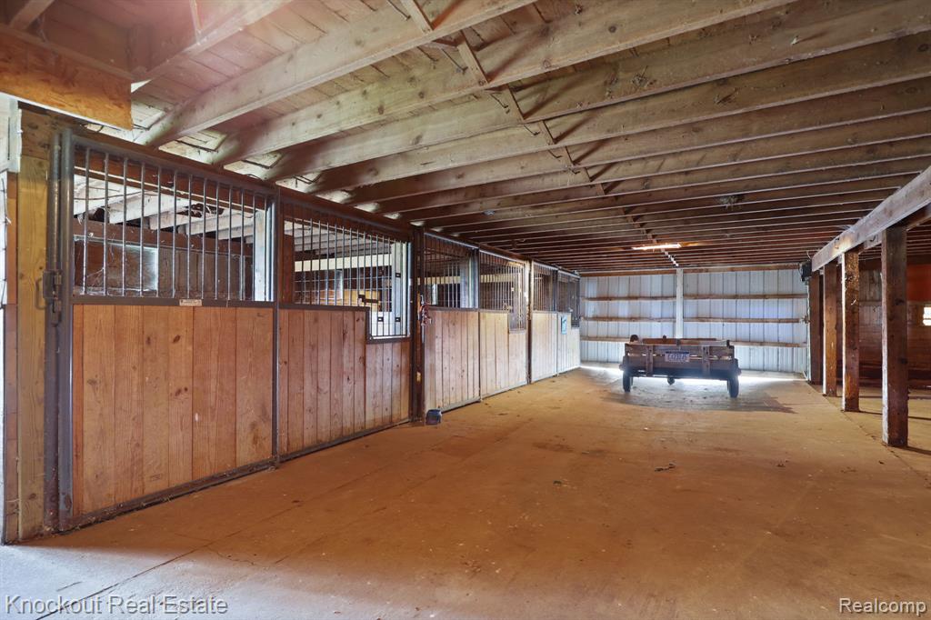 8424 Oak Road Millington, MI 48746 - Photo 5 of 34