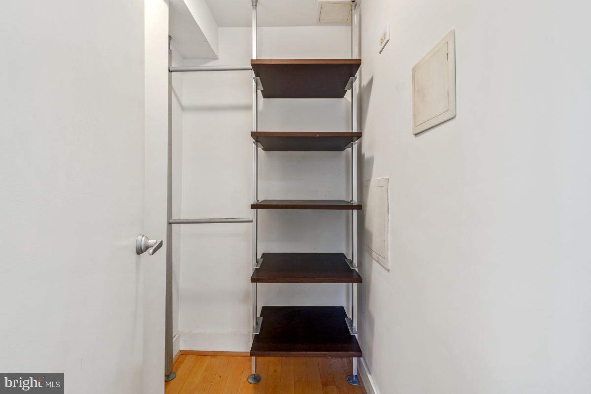 1124 10th Street Northwest, Unit 4B Washington, DC 20001 - Photo 22 of 29 Secondary bedroom large customized walk-in