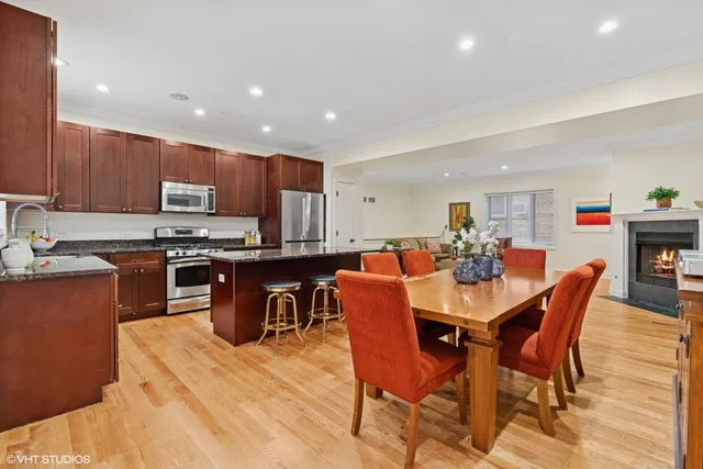 $625,000 | 5121 South Kimbark Avenue, Unit 1E, Chicago, IL 60615