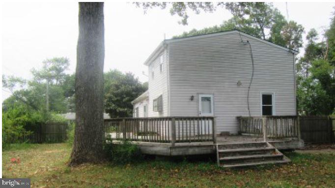 125 Brookfield Road Pasadena, MD 21122 - Photo 2 of 10
