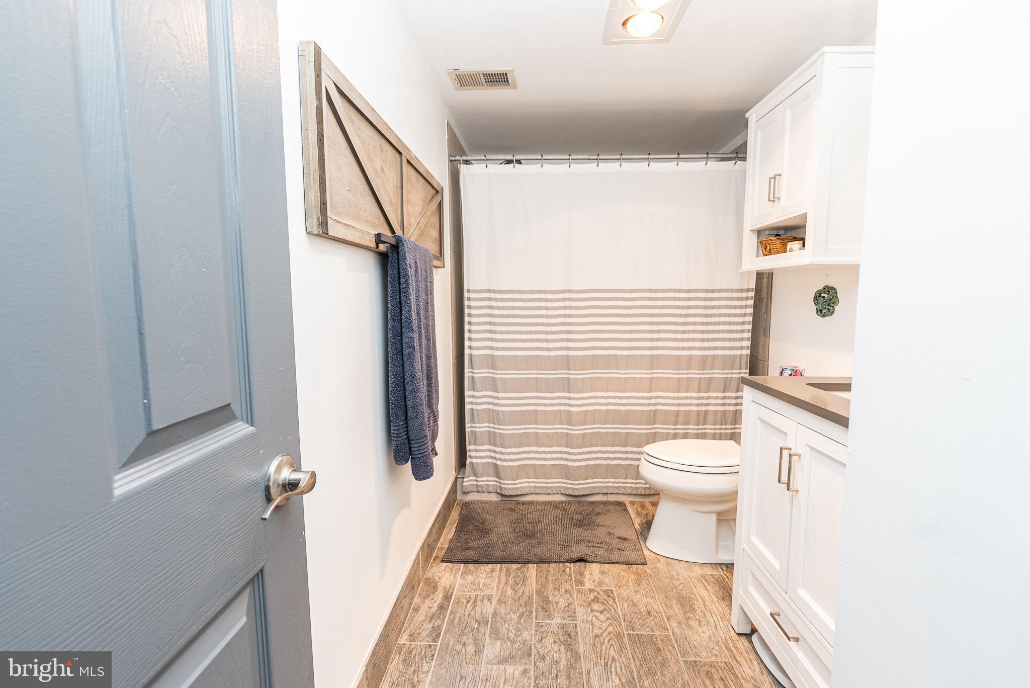 1227 Bayside Road Essex, MD 21221 - Photo 27 of 78 Full Bathroom