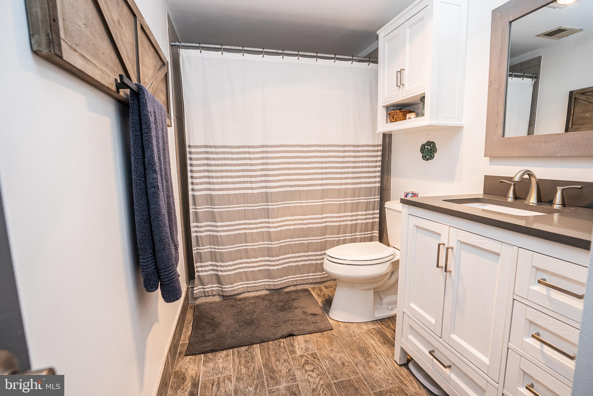 1227 Bayside Road Essex, MD 21221 - Photo 28 of 78 Full Bathroom