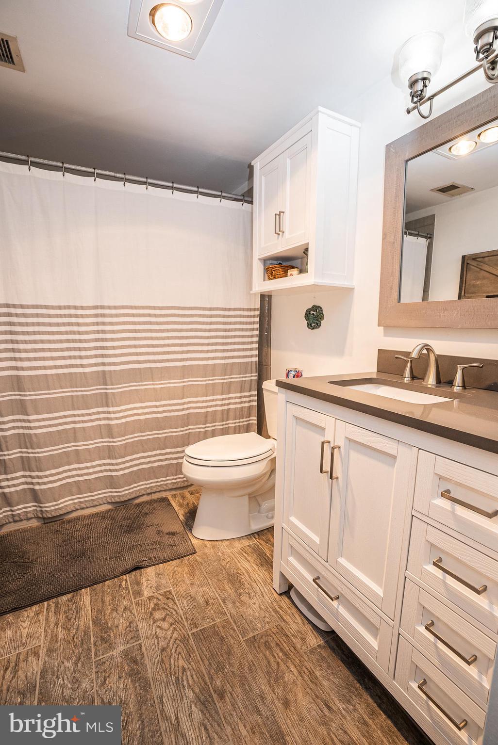 1227 Bayside Road Essex, MD 21221 - Photo 29 of 78 Full Bathroom