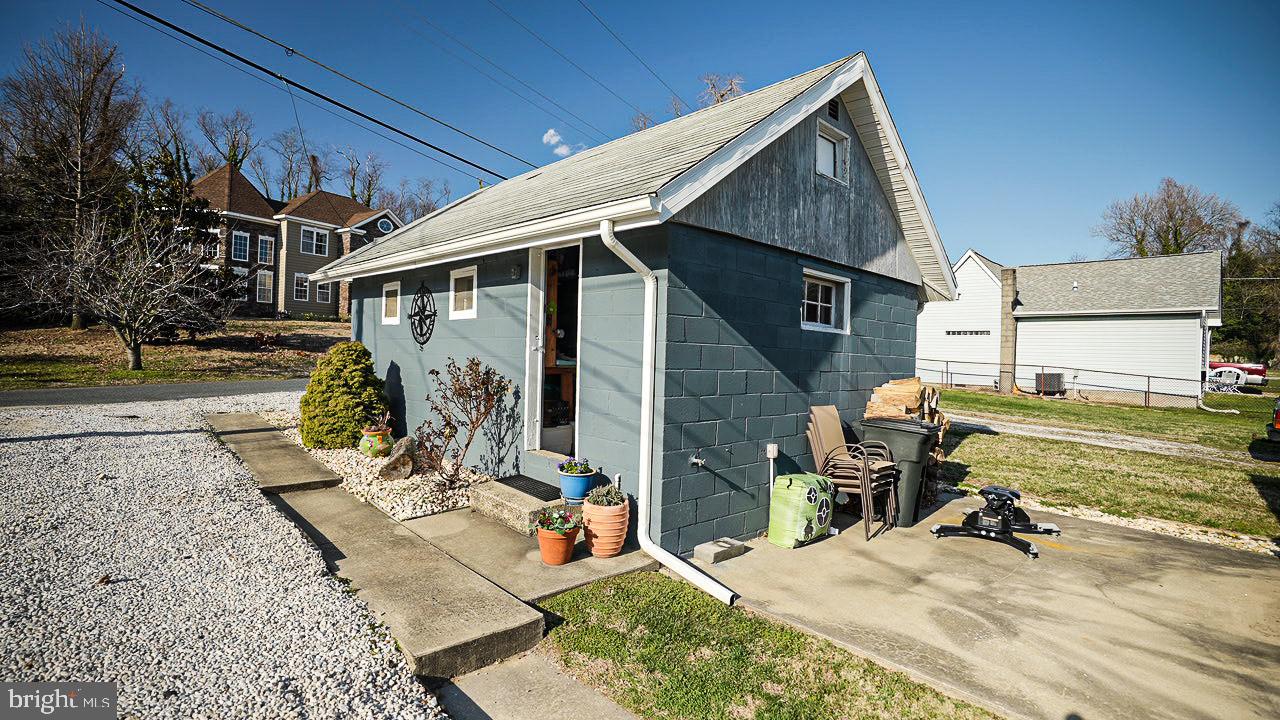 1227 Bayside Road Essex, MD 21221 - Photo 56 of 78 Garage