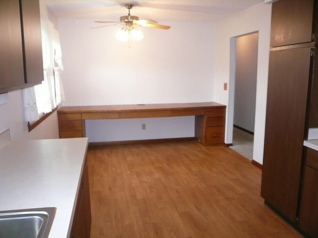 5027 Cosgrove Road Southwest Kalona, IA 52247 - Photo 5 of 16 Gallery Image 5