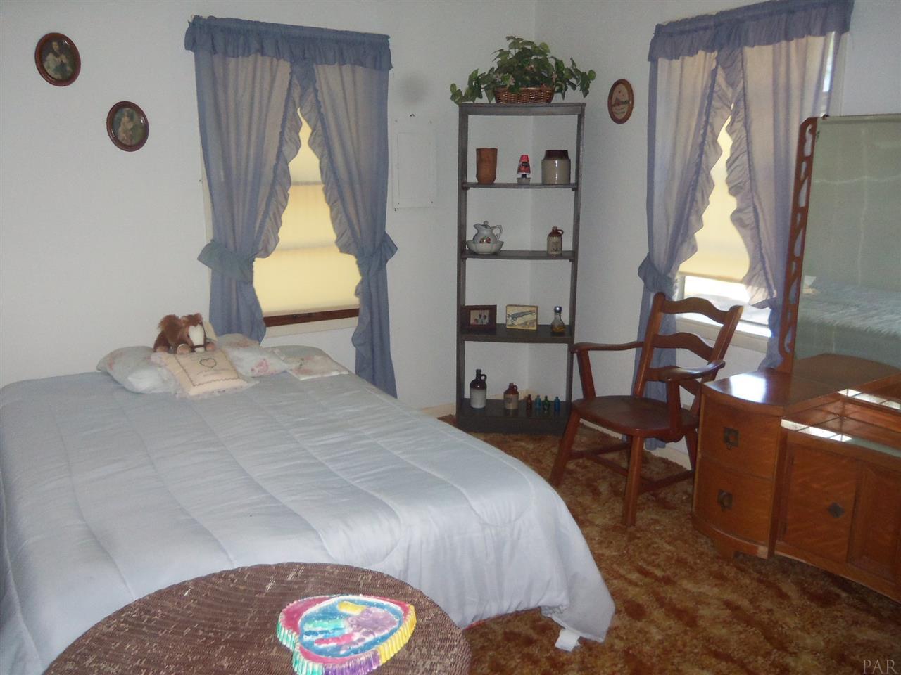 1015 Daffin Road Molino, FL 32577 - Photo 25 of 32 Gallery Image 25