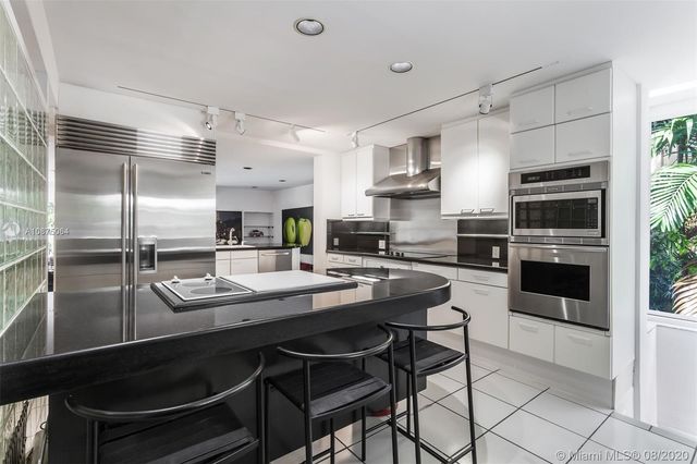 $3,425,000 | 220 Costanera Road, Coral Gables, FL 33143