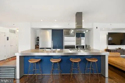 $5,200 | 1124 10th Street Northwest, Unit 5, Washington, DC 20001