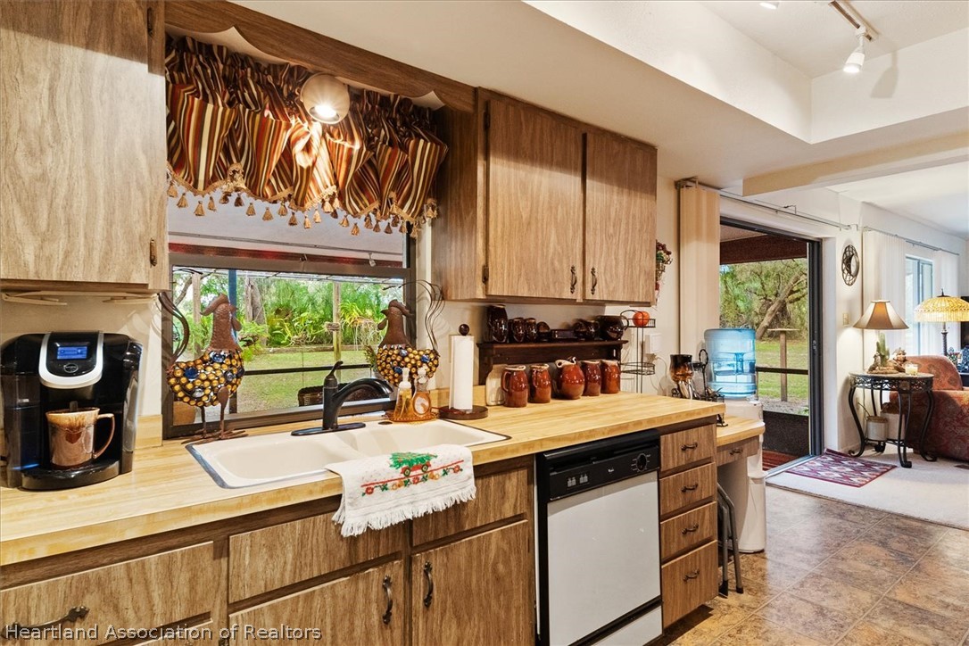 4 Rimes Road Venus, FL 33960 - Photo 32 of 36 Gallery Image 32