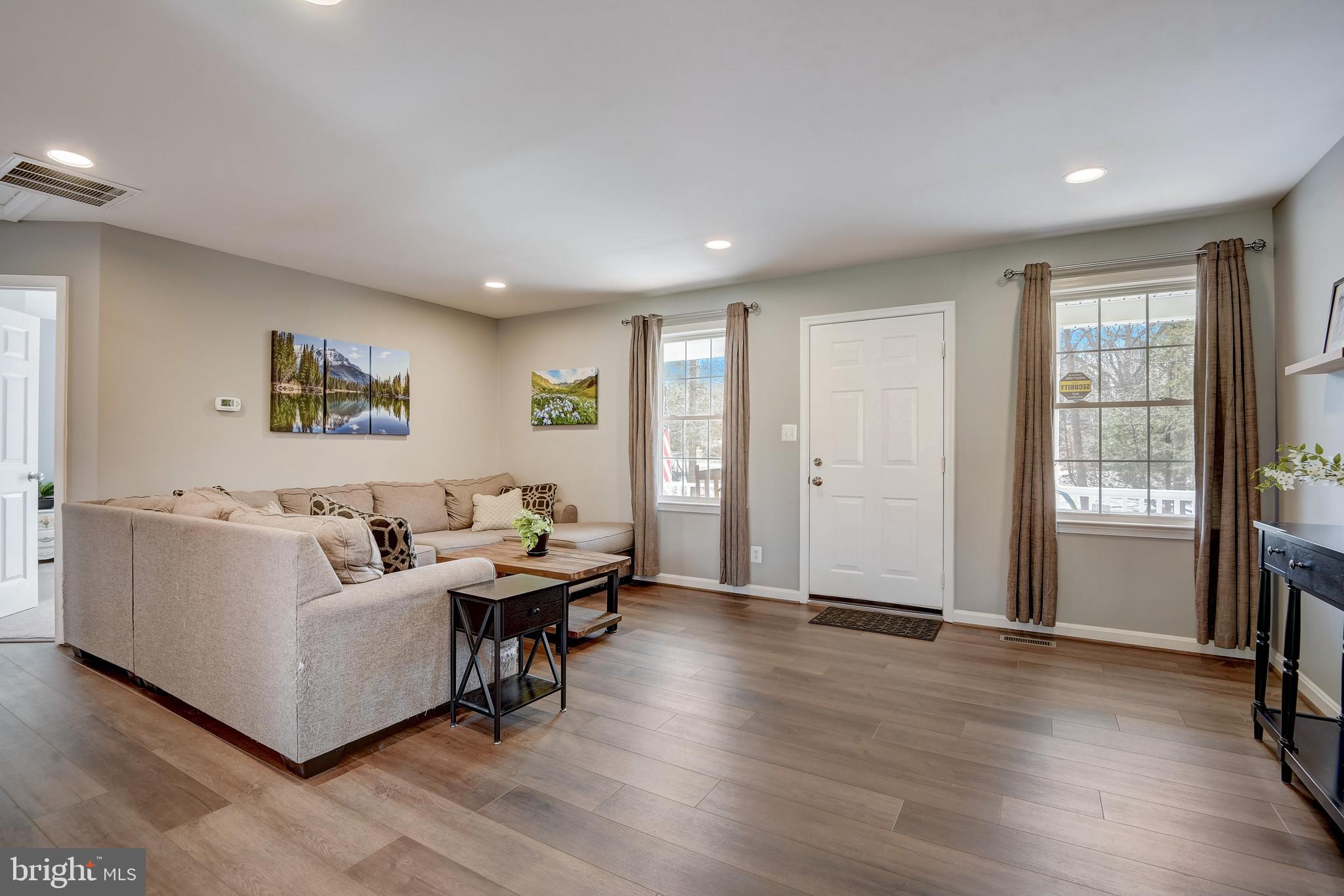 516 Decatur Road Stafford, VA 22554 - Photo 4 of 43 Gallery Image 4