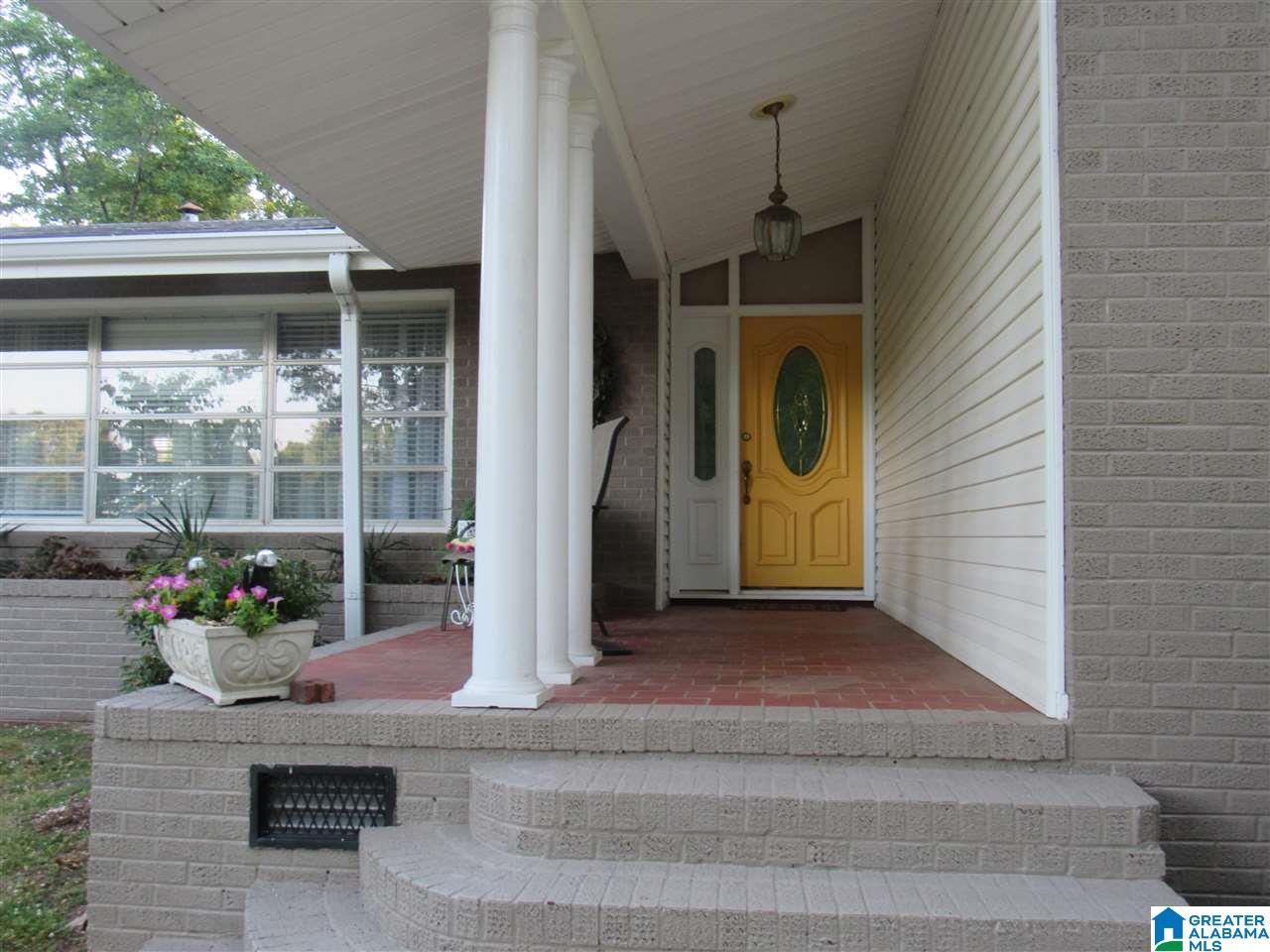500 Windsor Terrace Anniston, AL 36207 - Photo 3 of 50