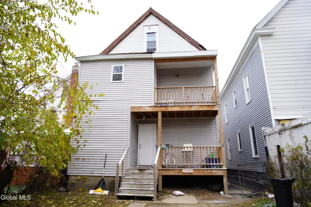 $300,000 | 114 Victory Avenue, Schenectady, NY 12307