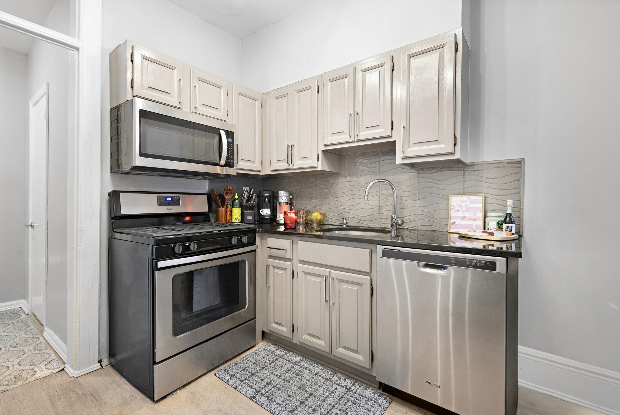 114 Washington Street, Unit 2 Hoboken, NJ 07030 - Photo 5 of 13