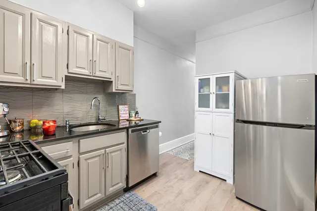$3,000 | 114 Washington Street, Unit 2, Hoboken, NJ 07030