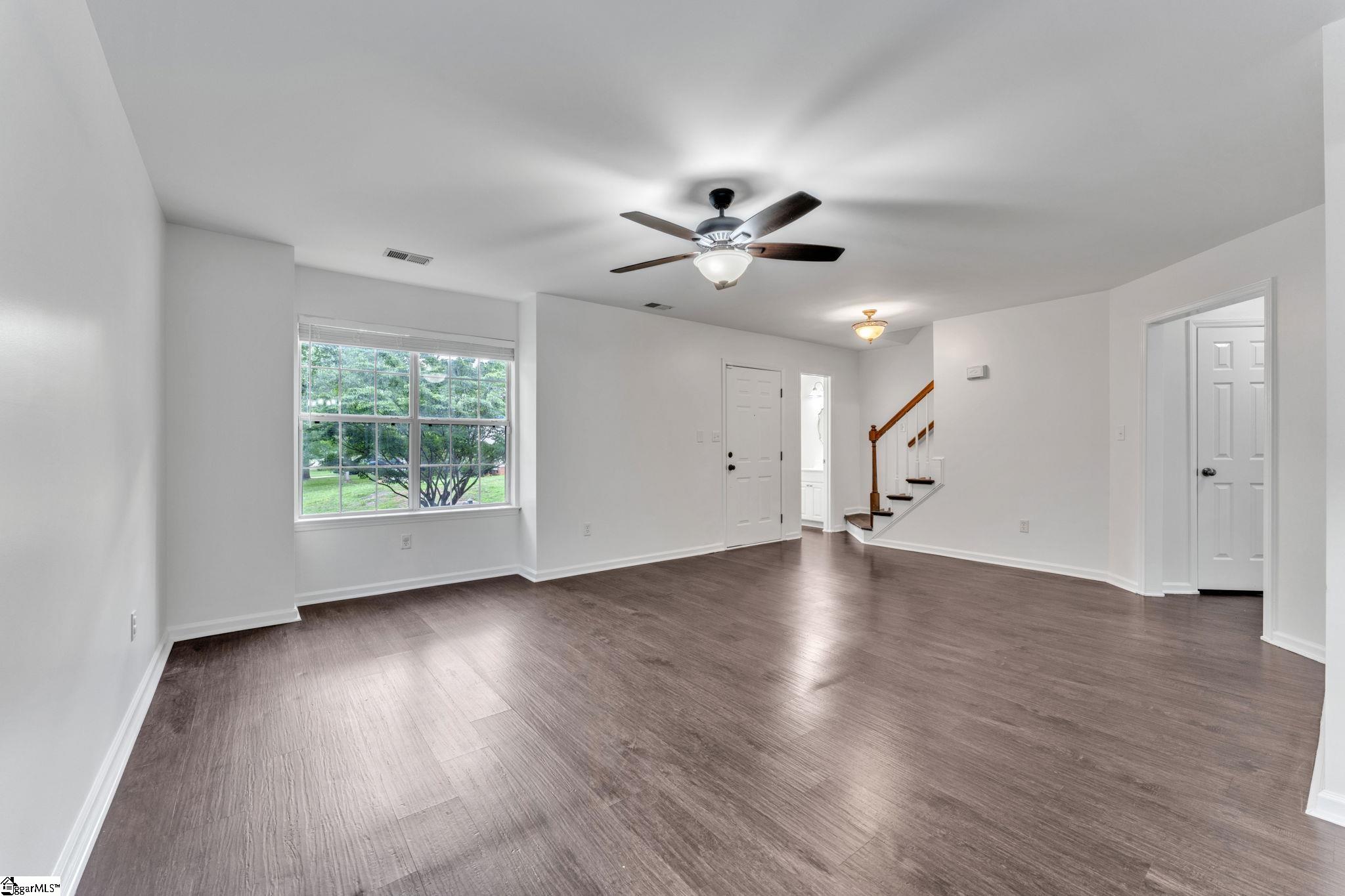 205 Adirondack Way Simpsonville, SC 29681 - Photo 4 of 34